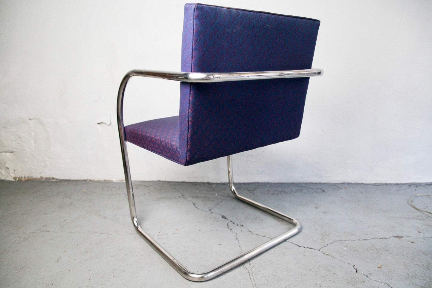 Mies Van Der Rohe Brno chrome tubular cantilevered lounge chair for Knoll